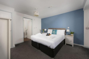 Lamorna, Double Room with Breakfast, Cape Cornwall Club